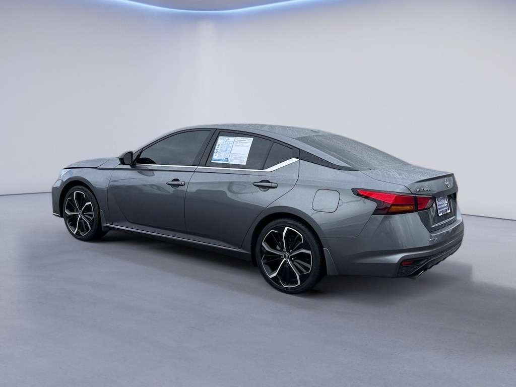Used 2024 Nissan Altima 2.5 SR Sedan