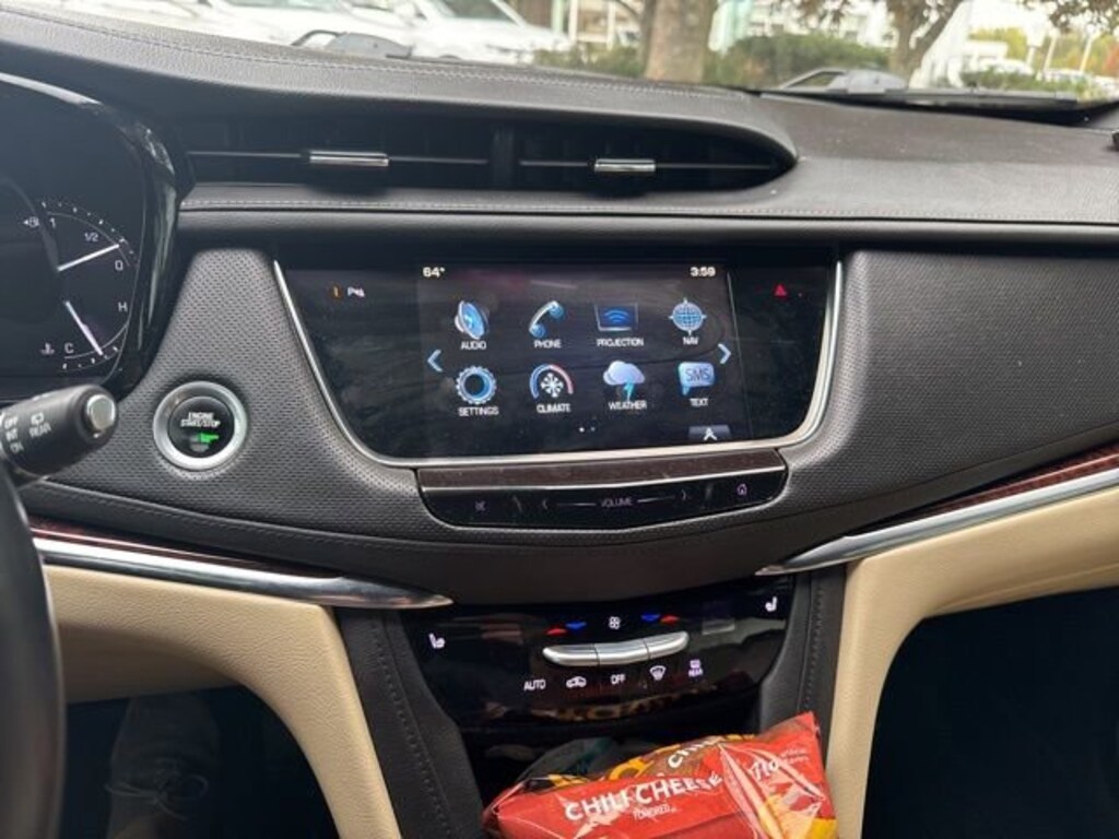 Used 2017 Cadillac XT5 Luxury AWD SUV