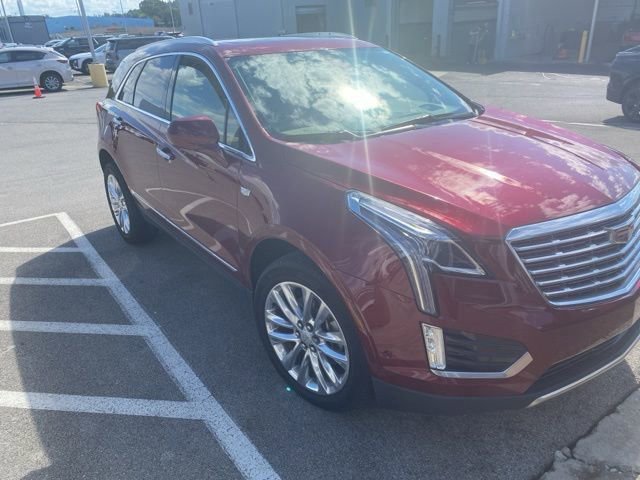 2017 Cadillac XT5 Platinum photo 3