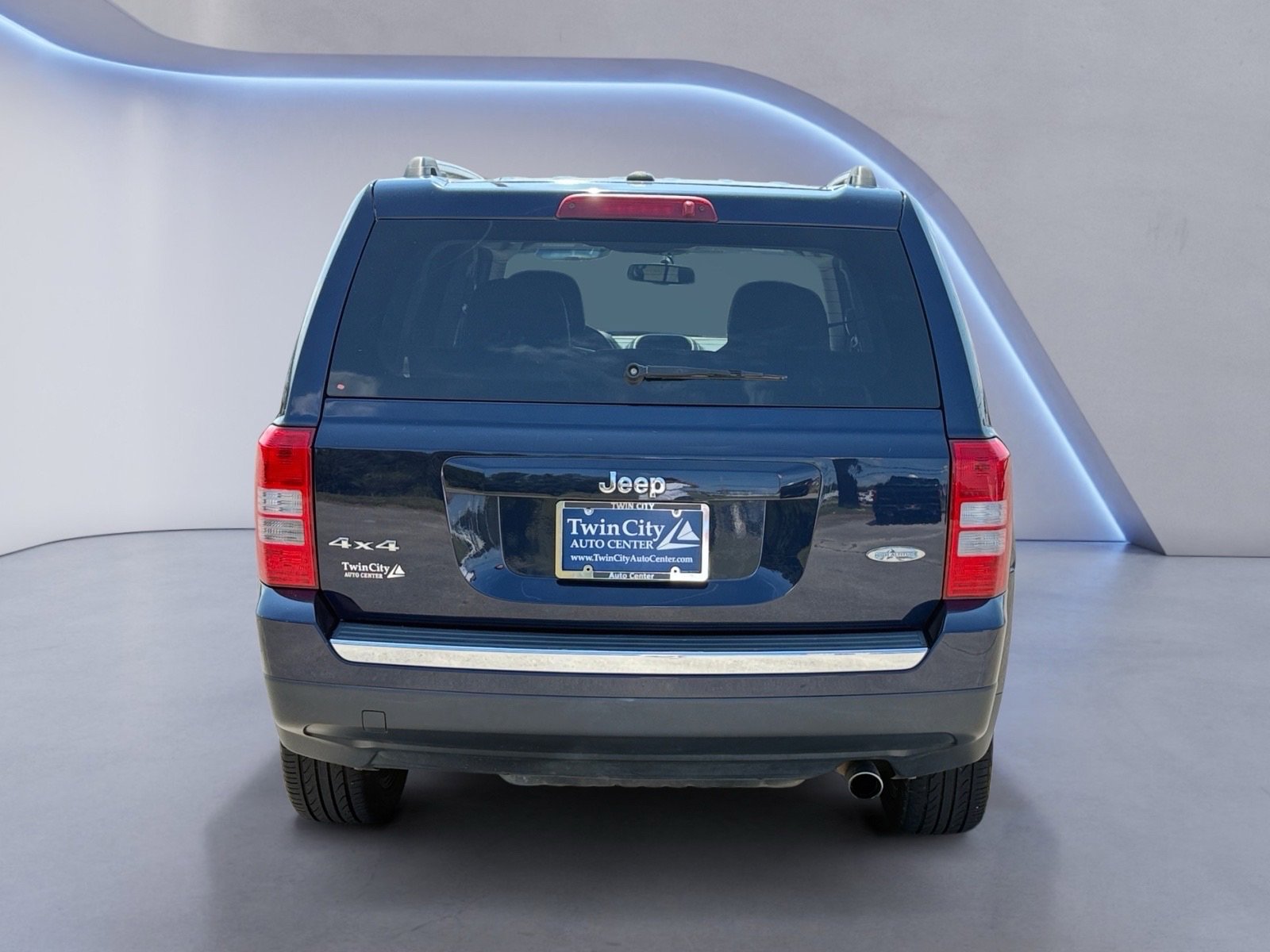 2016 Jeep Patriot High Altitude Altitude Edition photo 4