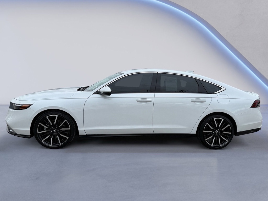 Used 2023 Honda Accord Hybrid Touring Sedan