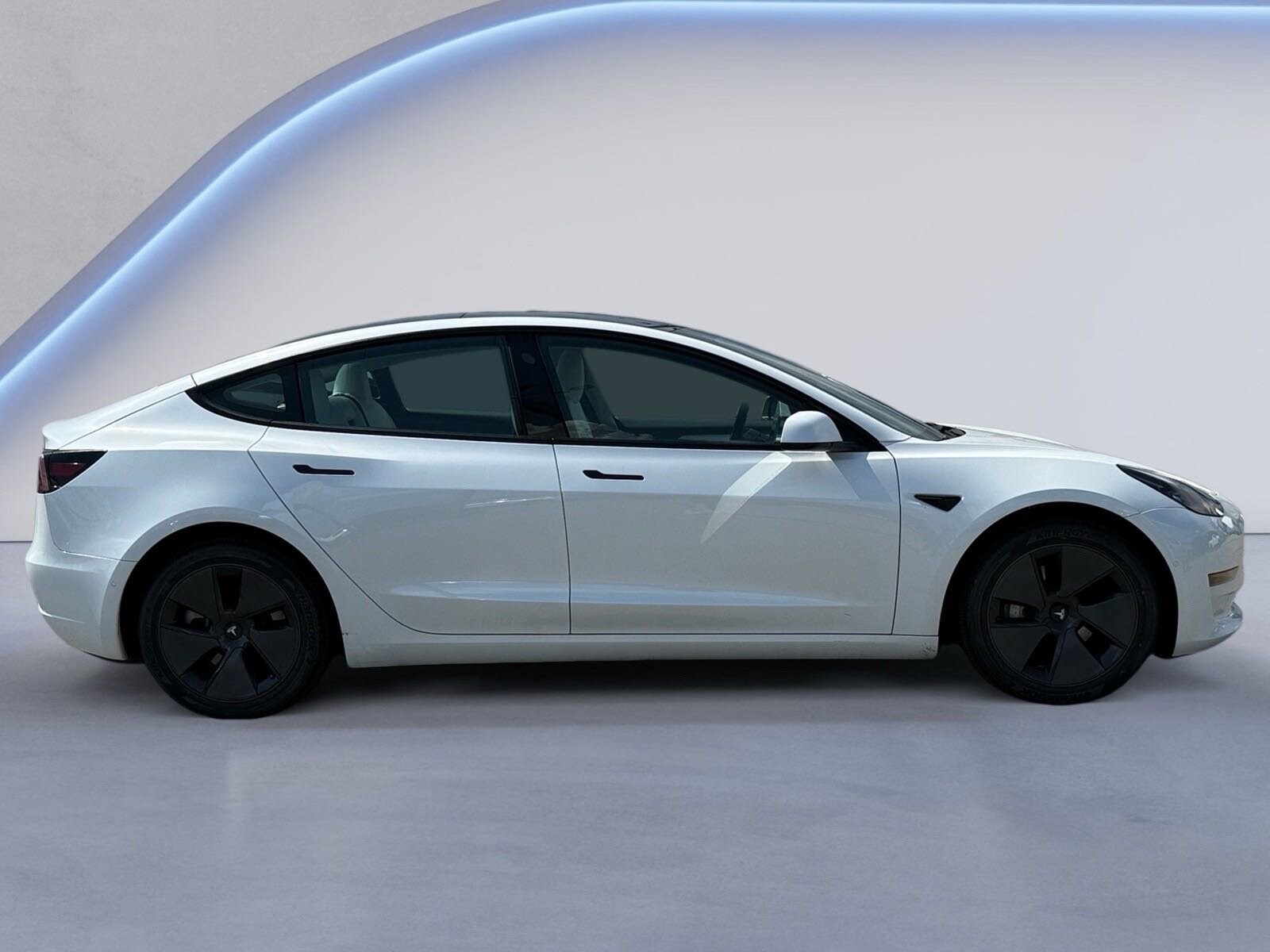 2022 Tesla Model 3 photo 2