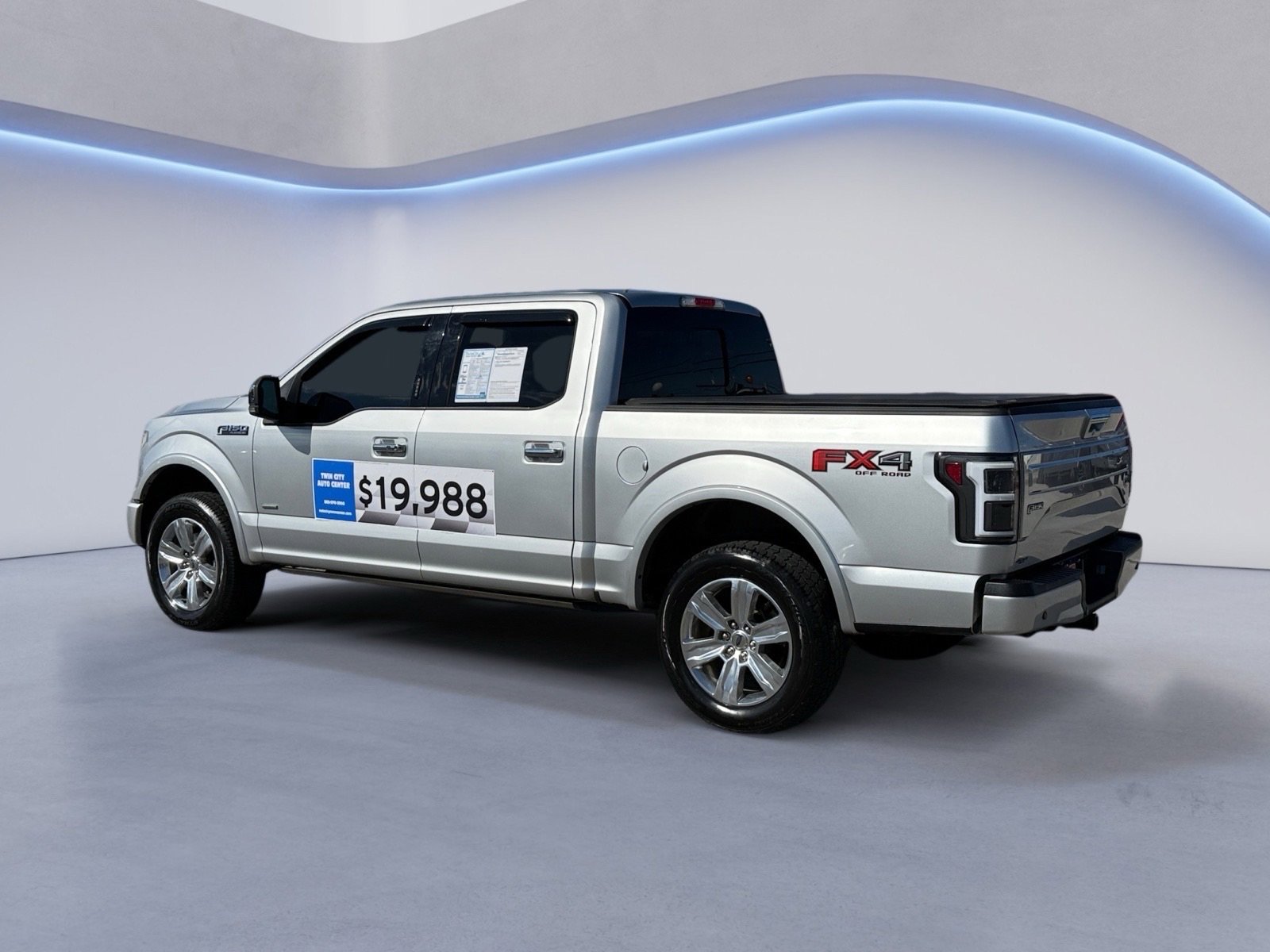 2017 Ford F-150 Platinum photo 3