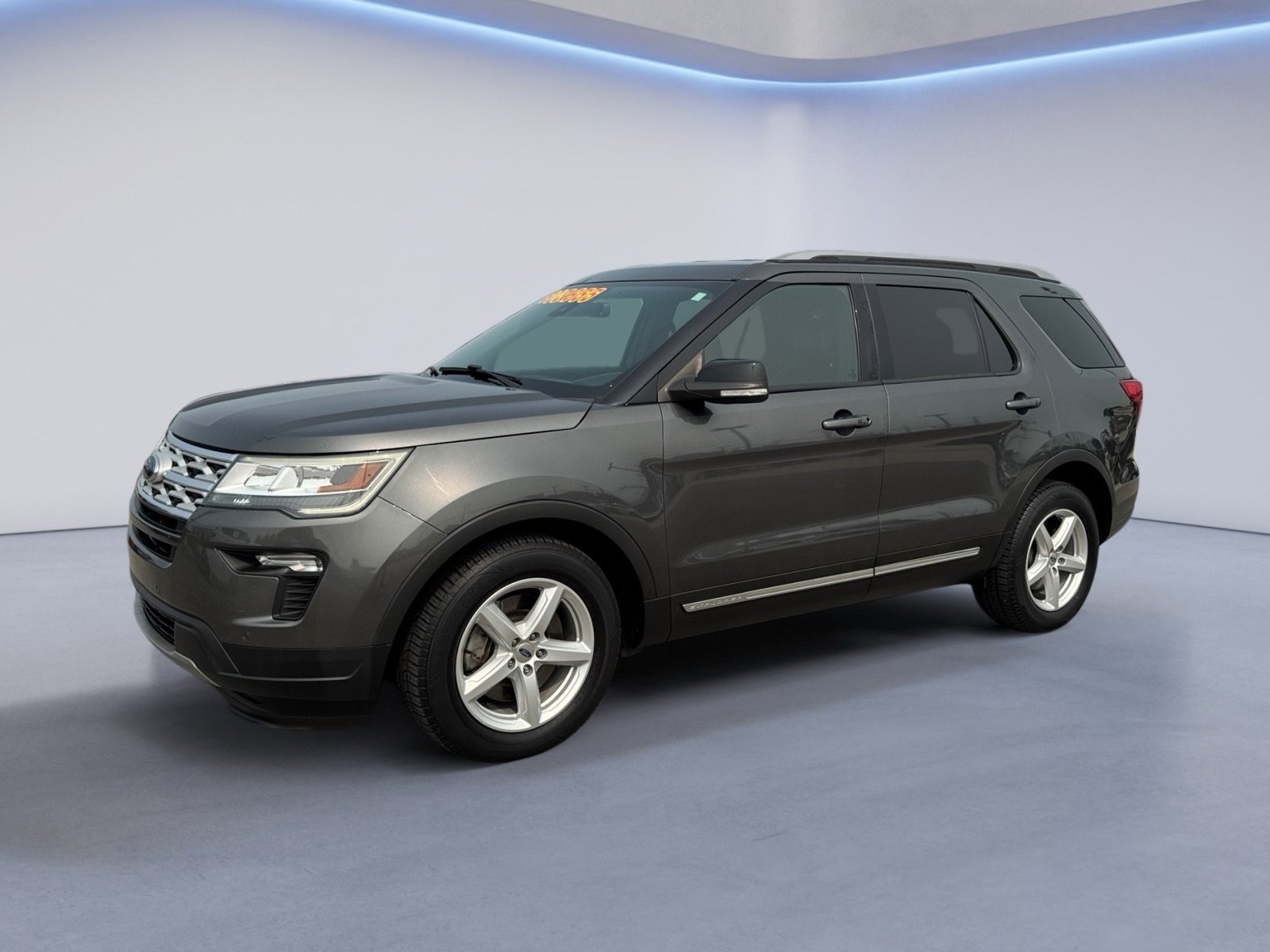 2018 Ford Explorer XLT photo 3