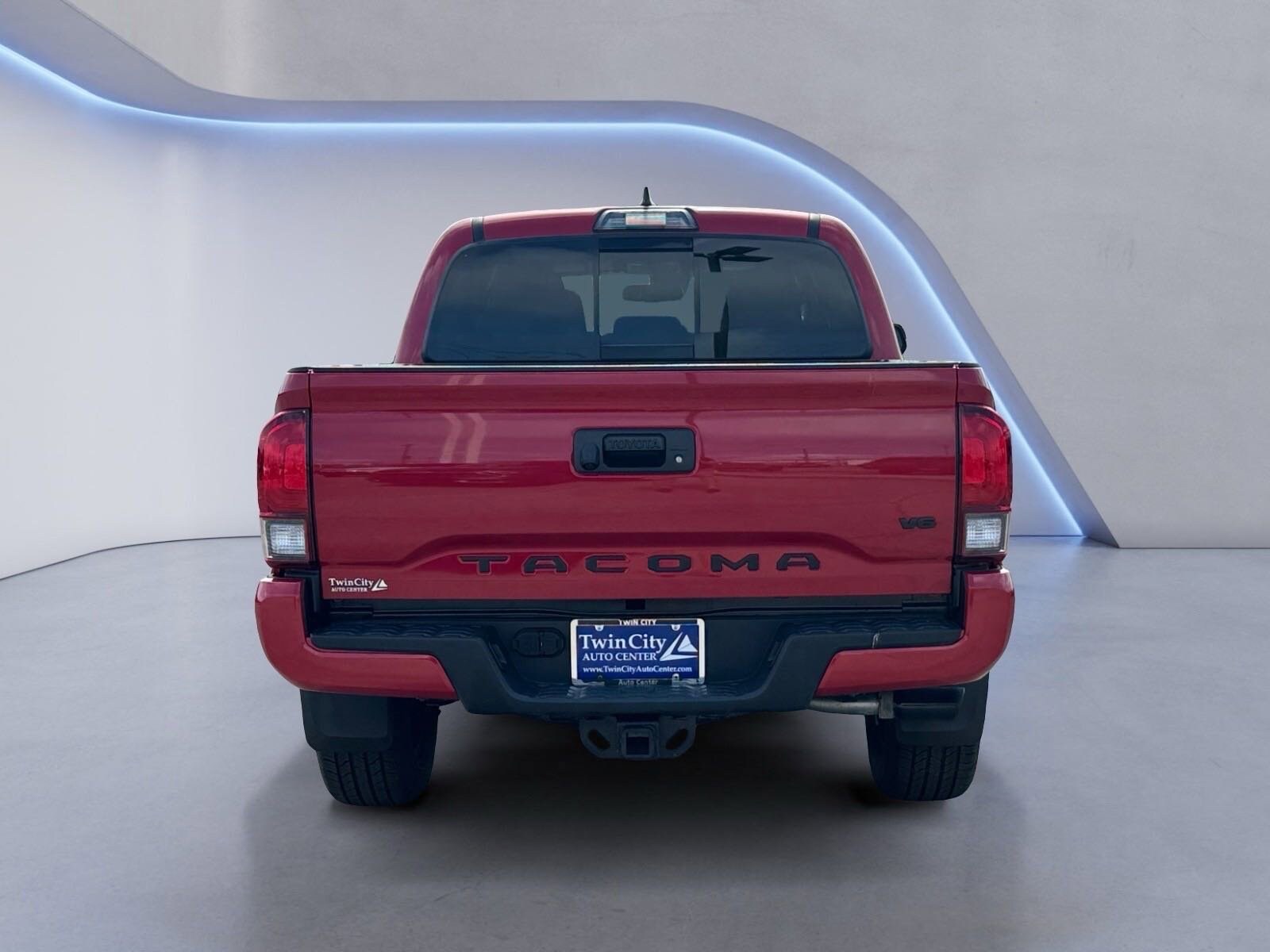 2019 Toyota Tacoma TRD Sport 4x4 SR Double Cab photo 4
