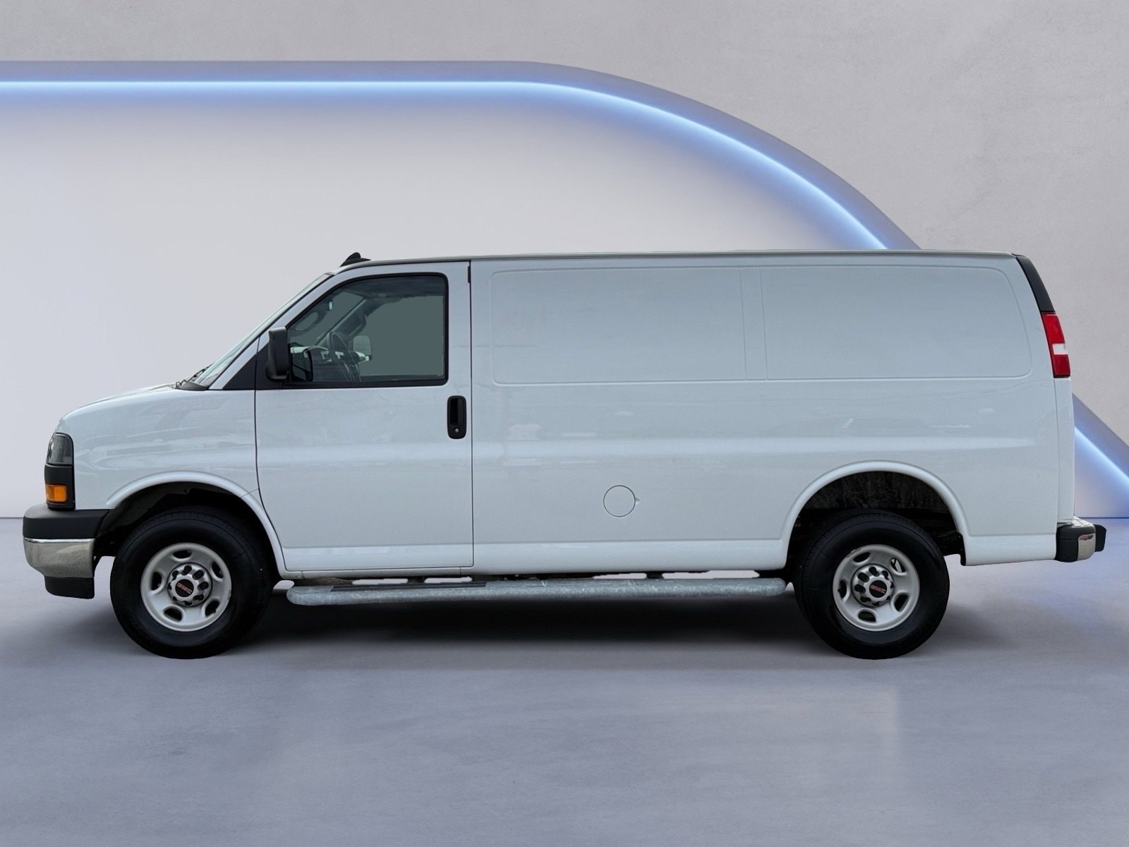2023 Gmc Savana Cargo 2500 photo 2