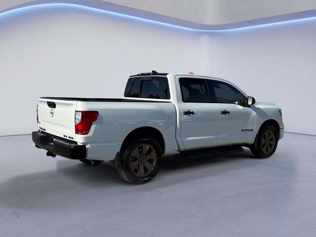 Used 2024 Nissan Titan SV Truck Crew Cab