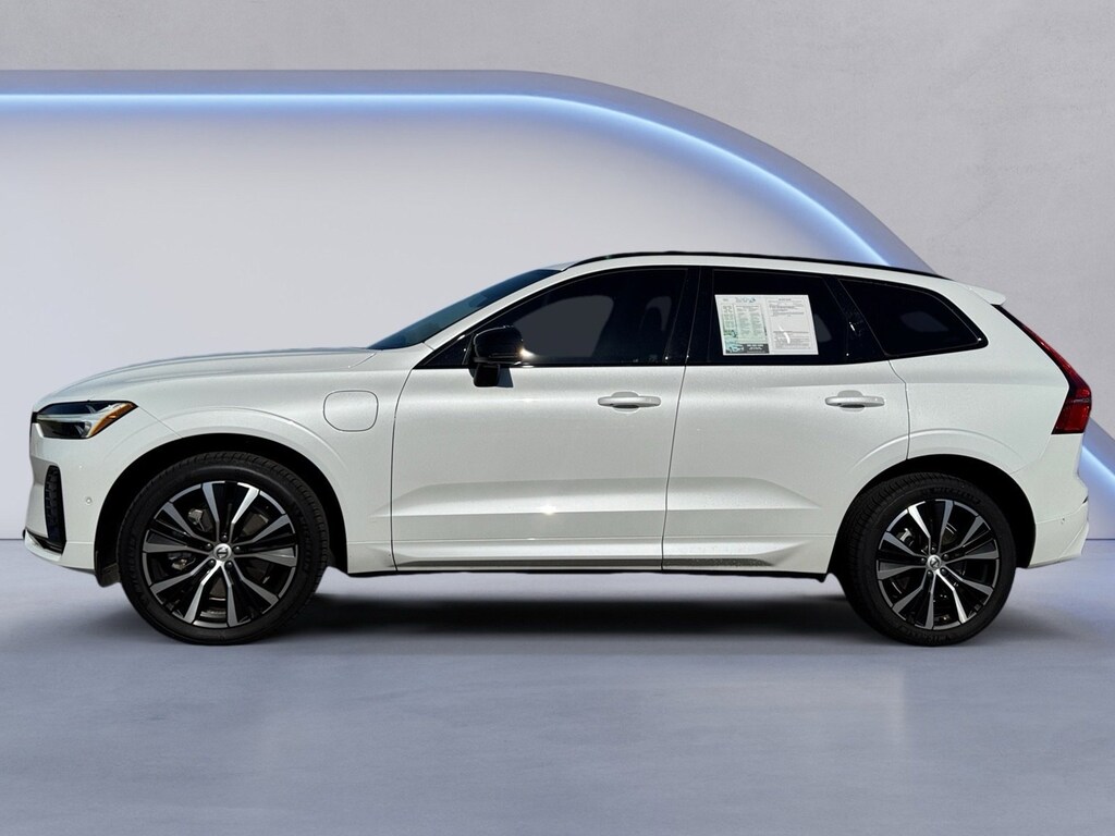 Certified 2023 Volvo XC60 Recharge Plug-In Hybrid Plus Dark Theme Plus Dark Theme T8 eAWD PHEV