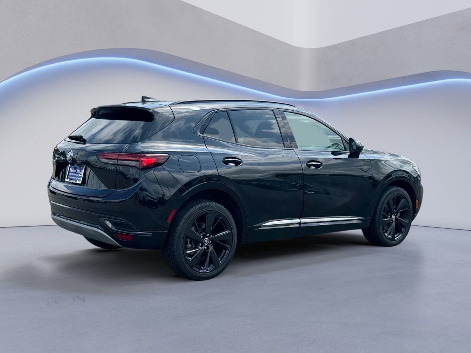 2023 Buick Envision Essence photo 3
