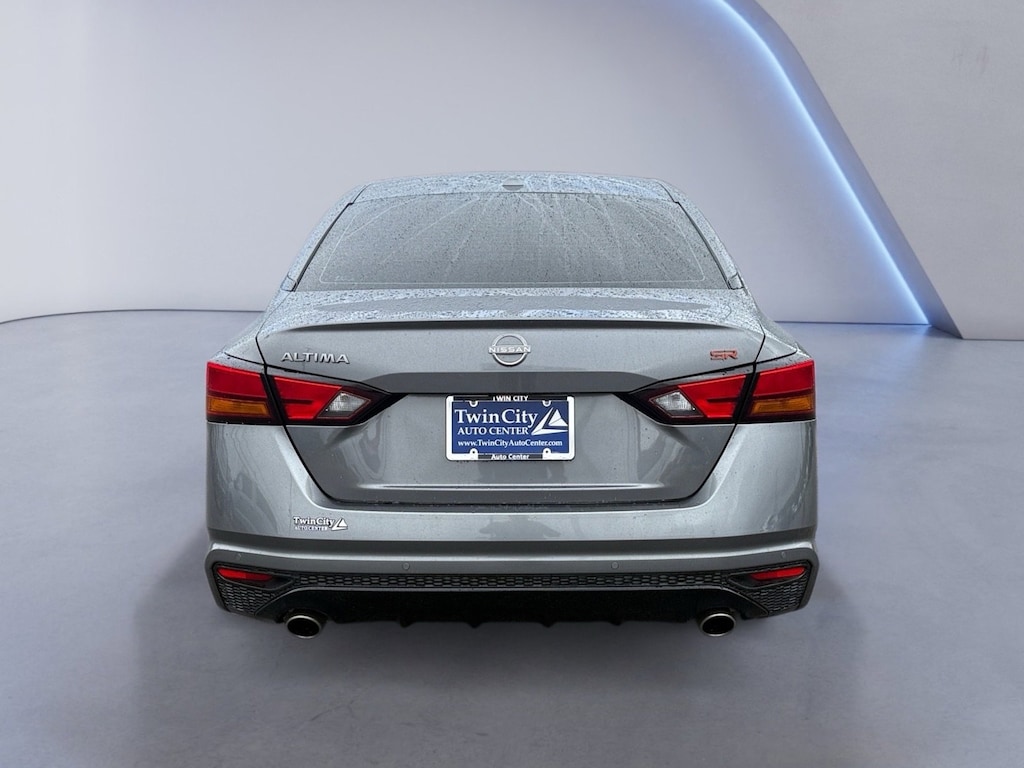 Used 2024 Nissan Altima 2.5 SR Sedan