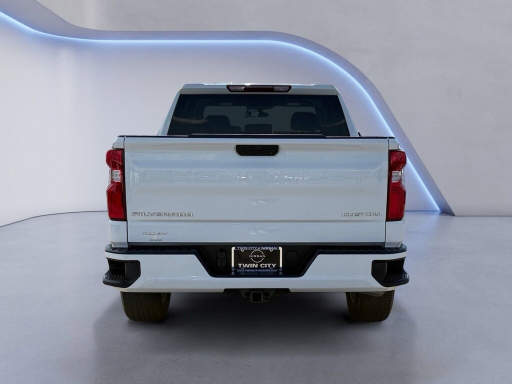 Used 2022 Chevrolet Silverado 1500 LTD Custom 4WD Crew Cab 147 Custom