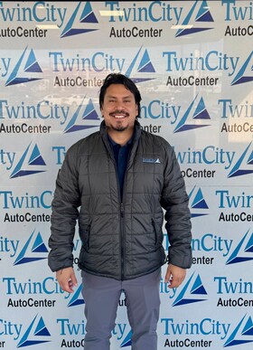 Staff member Eddie Carballo from ID_741fa3c0e117