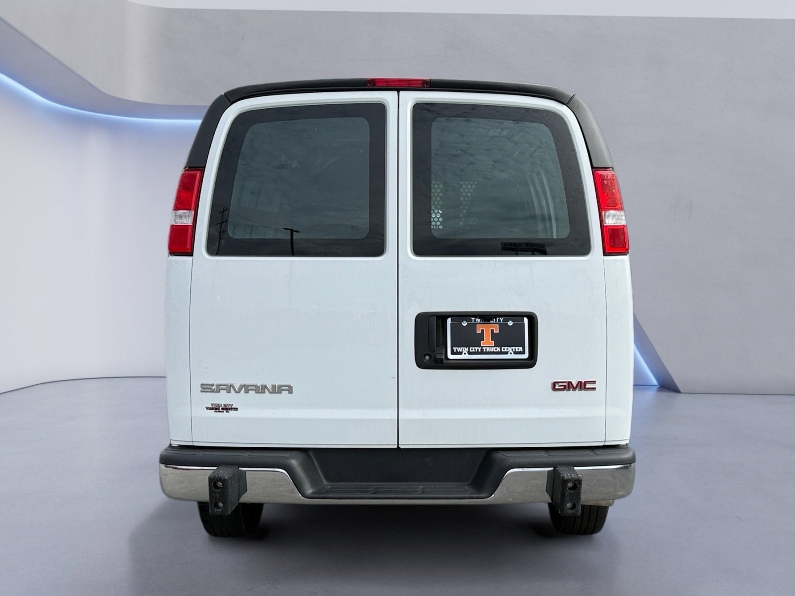 2023 Gmc Savana Cargo 2500 photo 4