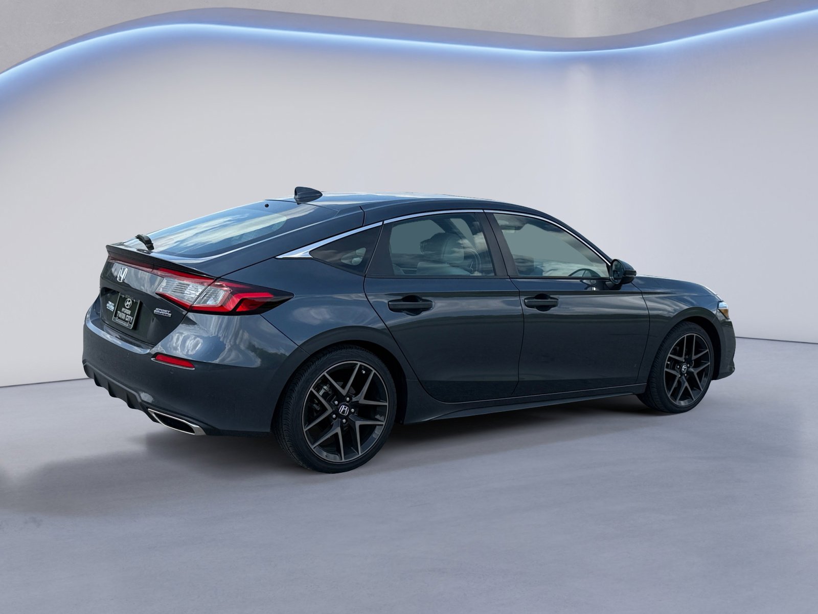 2022 Honda Civic Hatchback Sport Touring photo 3