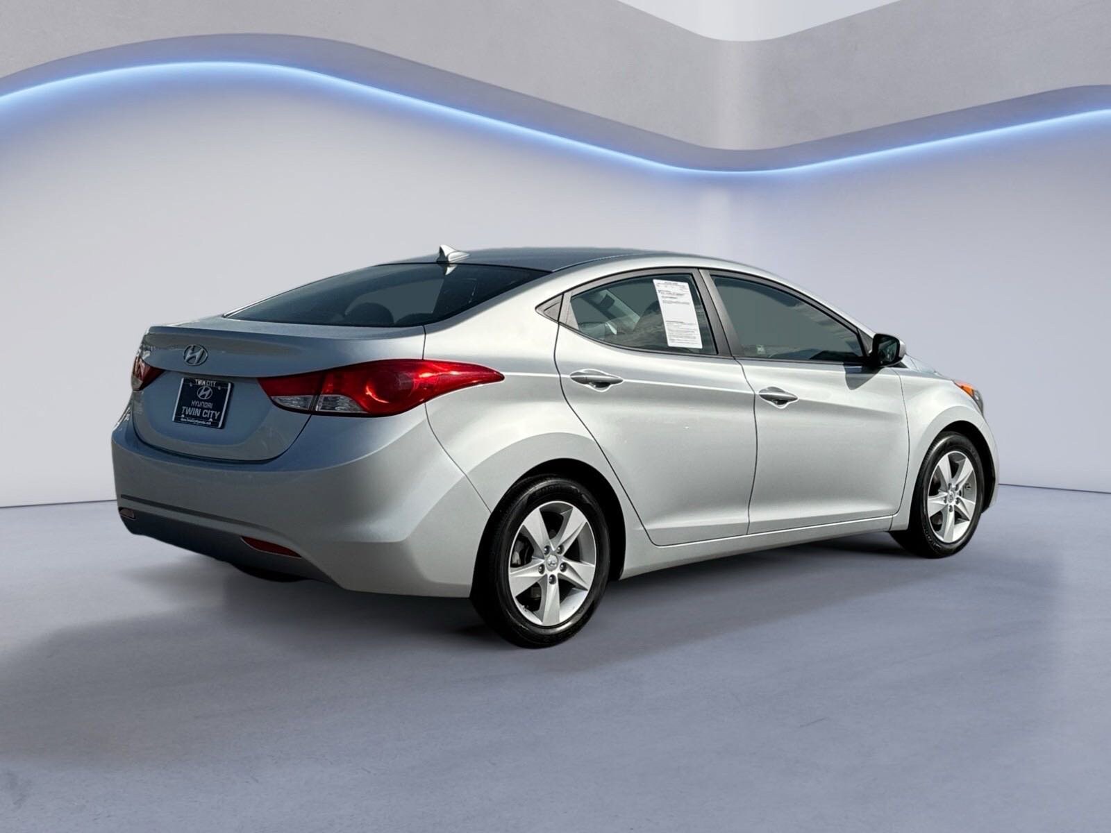 2013 Hyundai Elantra GLS photo 3