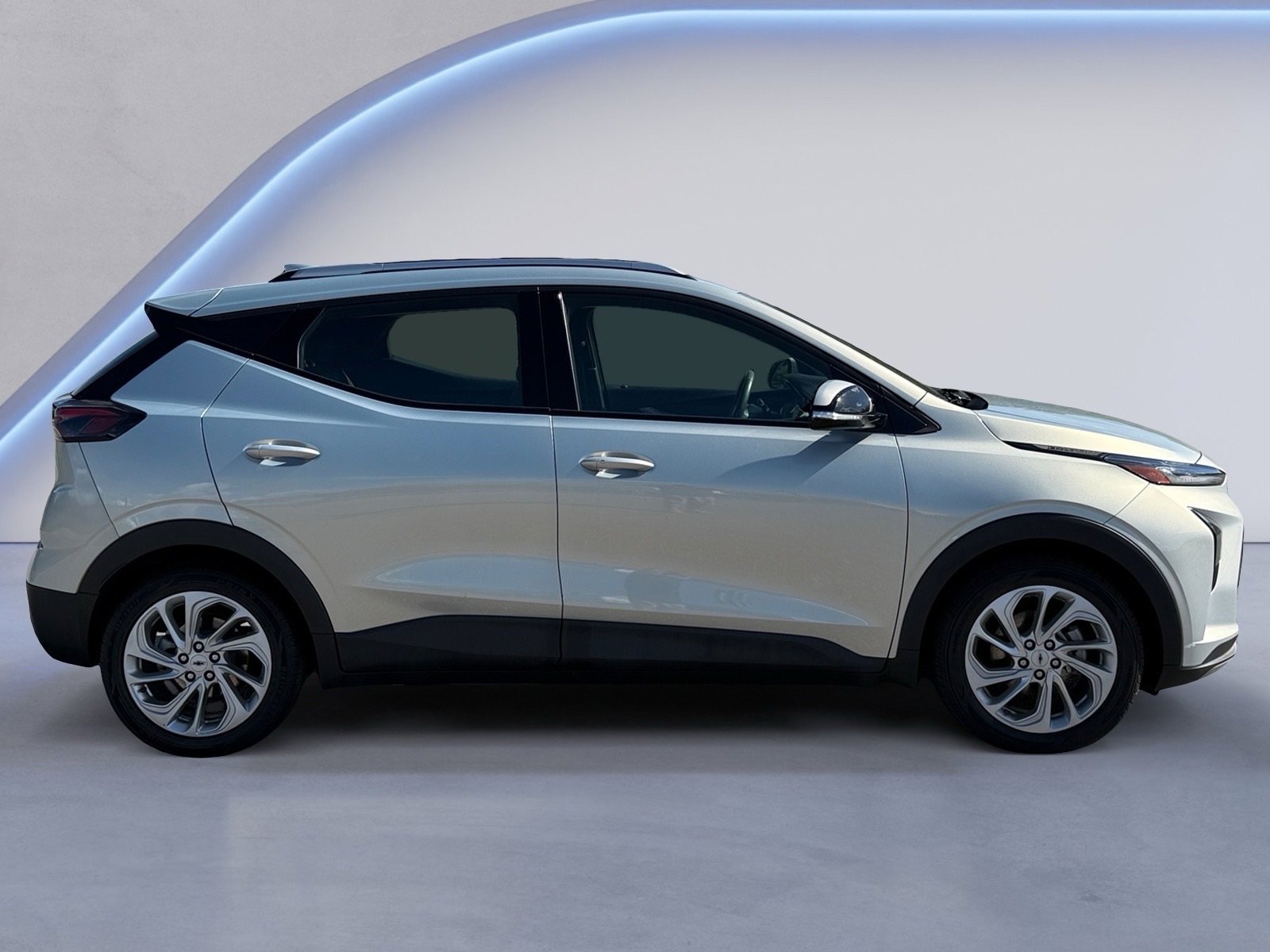 2023 Chevrolet Bolt EUV photo 2