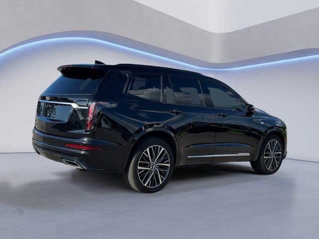 2024 Cadillac XT6 Sport photo 2