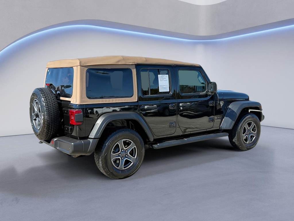 Used 2020 Jeep Wrangler Unlimited Black and Tan SUV