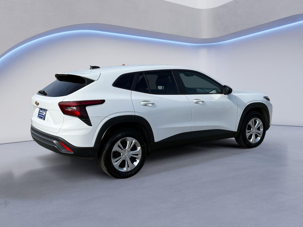 Used 2025 Chevrolet Trax LS SUV