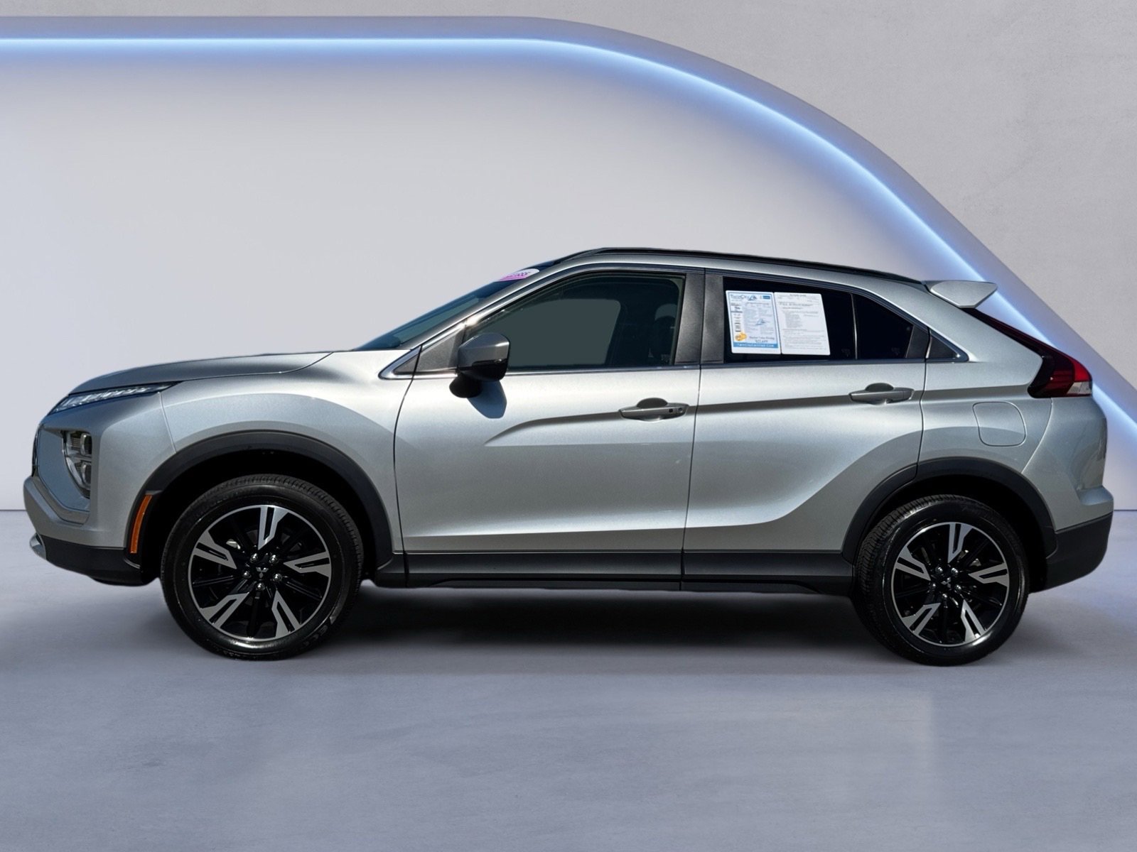 2023 Mitsubishi Eclipse Cross SE photo 4