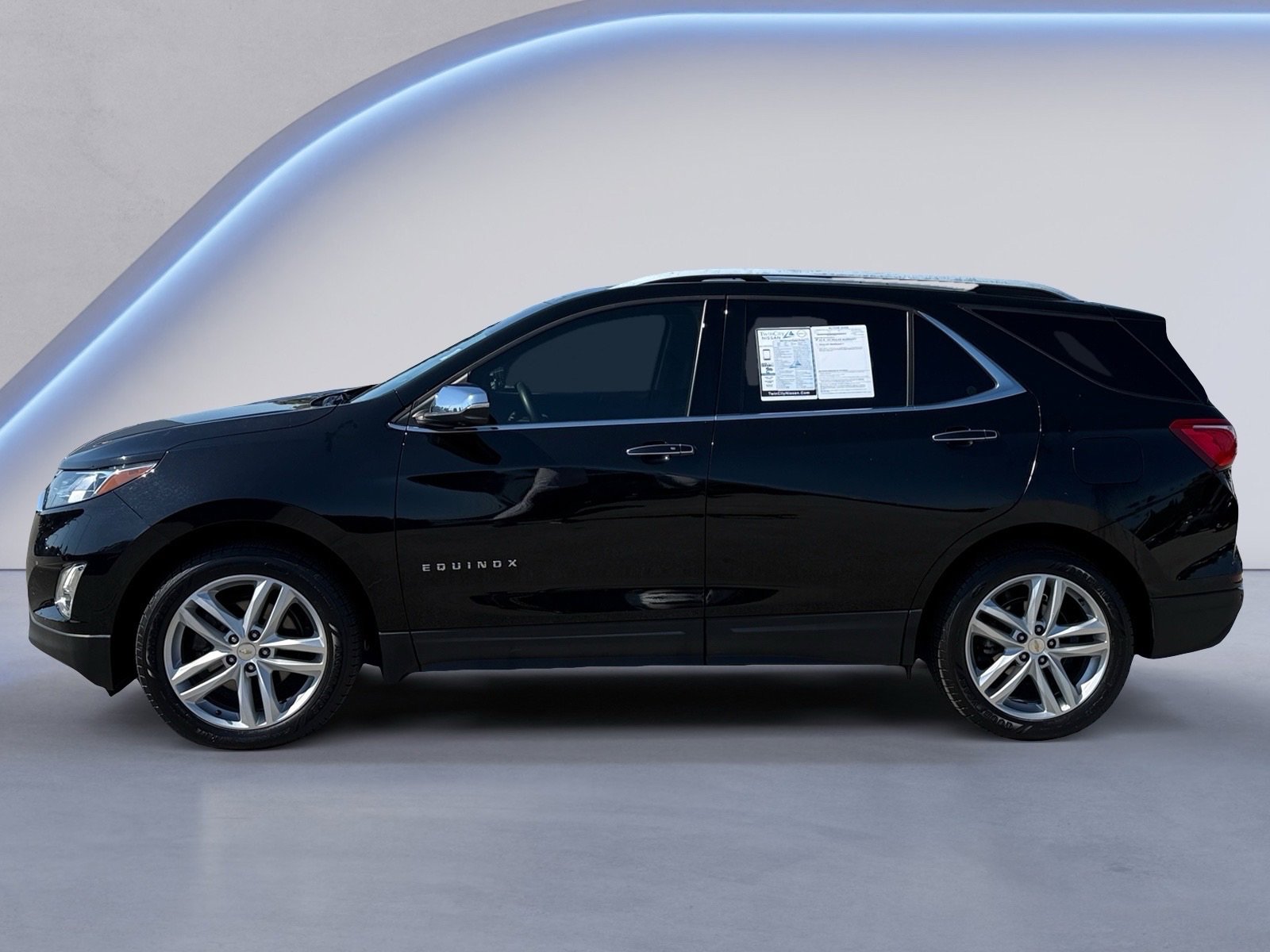 2020 Chevrolet Equinox Premier photo 2