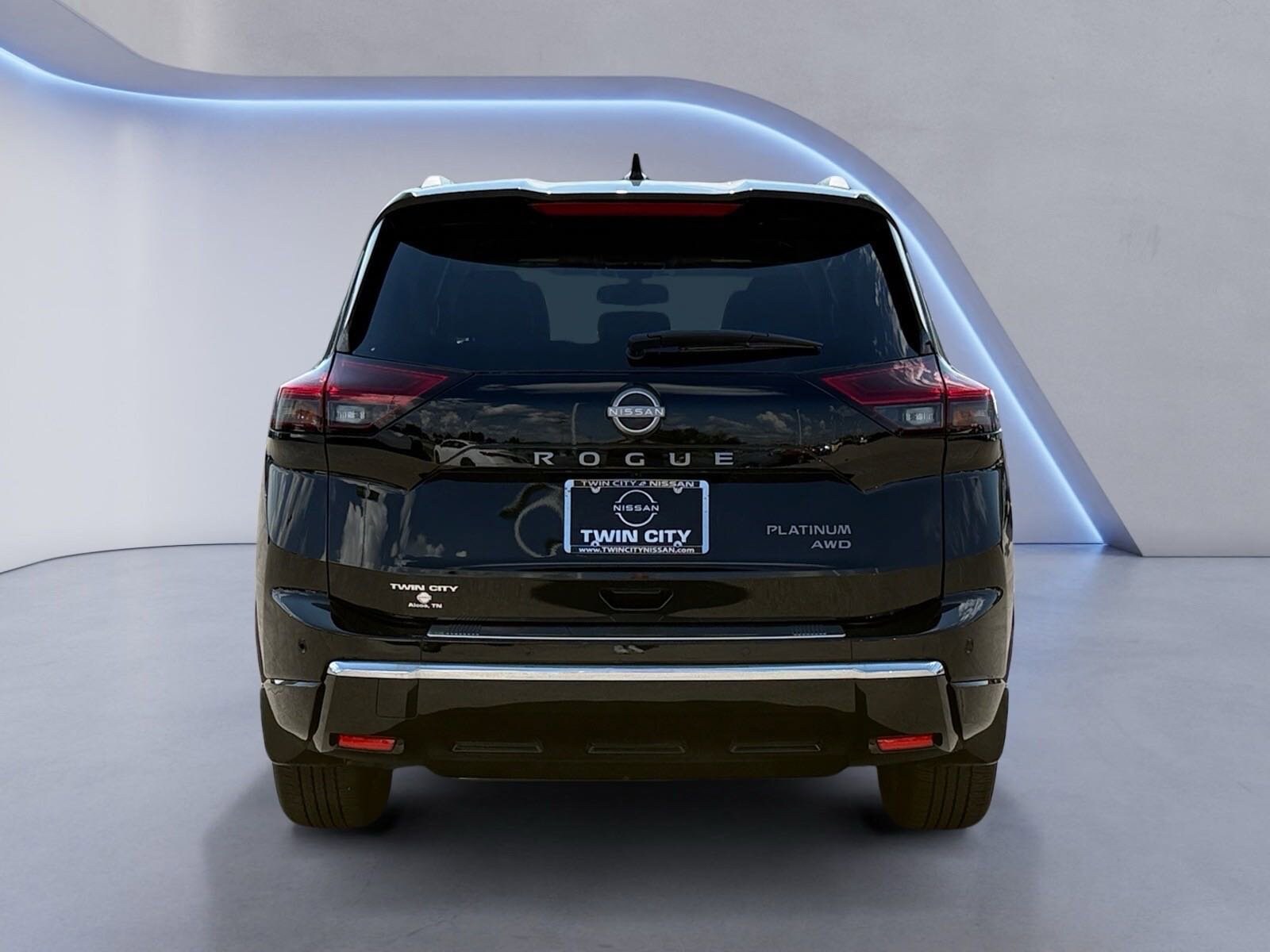 2024 Nissan Rogue Platinum photo 3