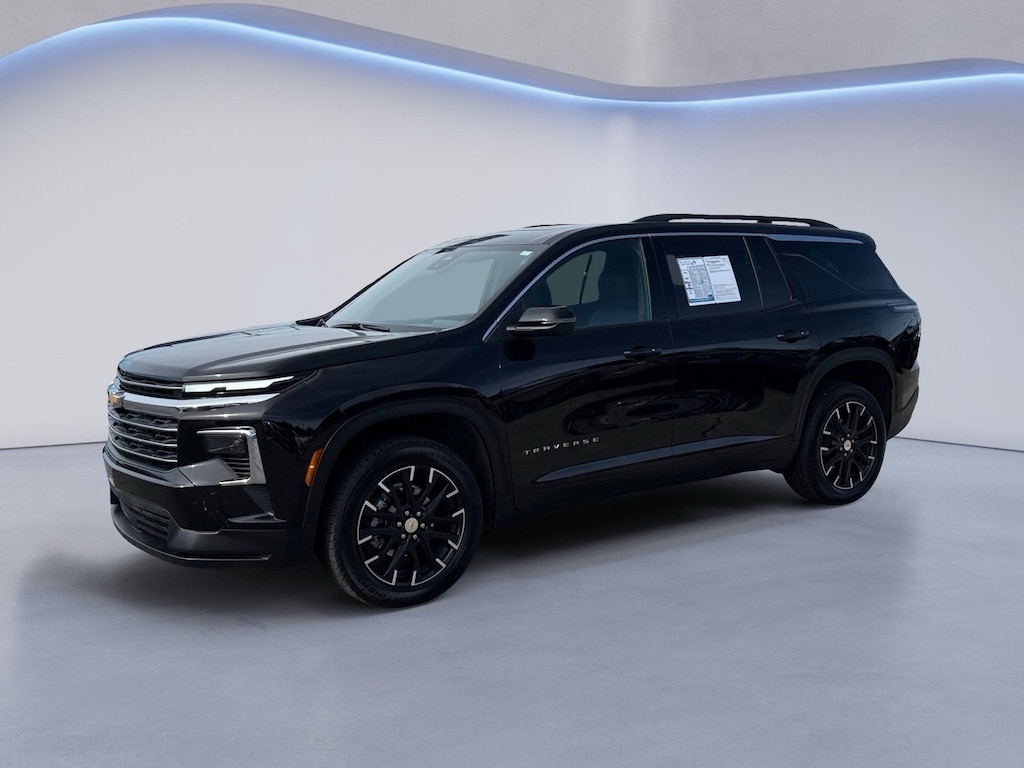 Used 2025 Chevrolet Traverse FWD LT FWD LT