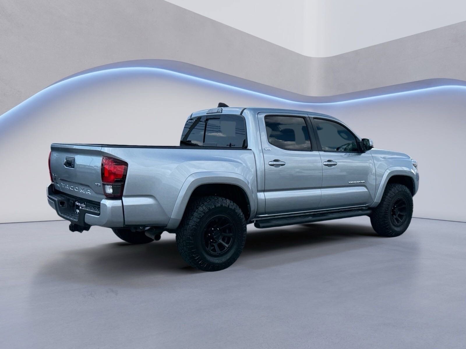 2023 Toyota Tacoma SR5 Double Cab V6 photo 3