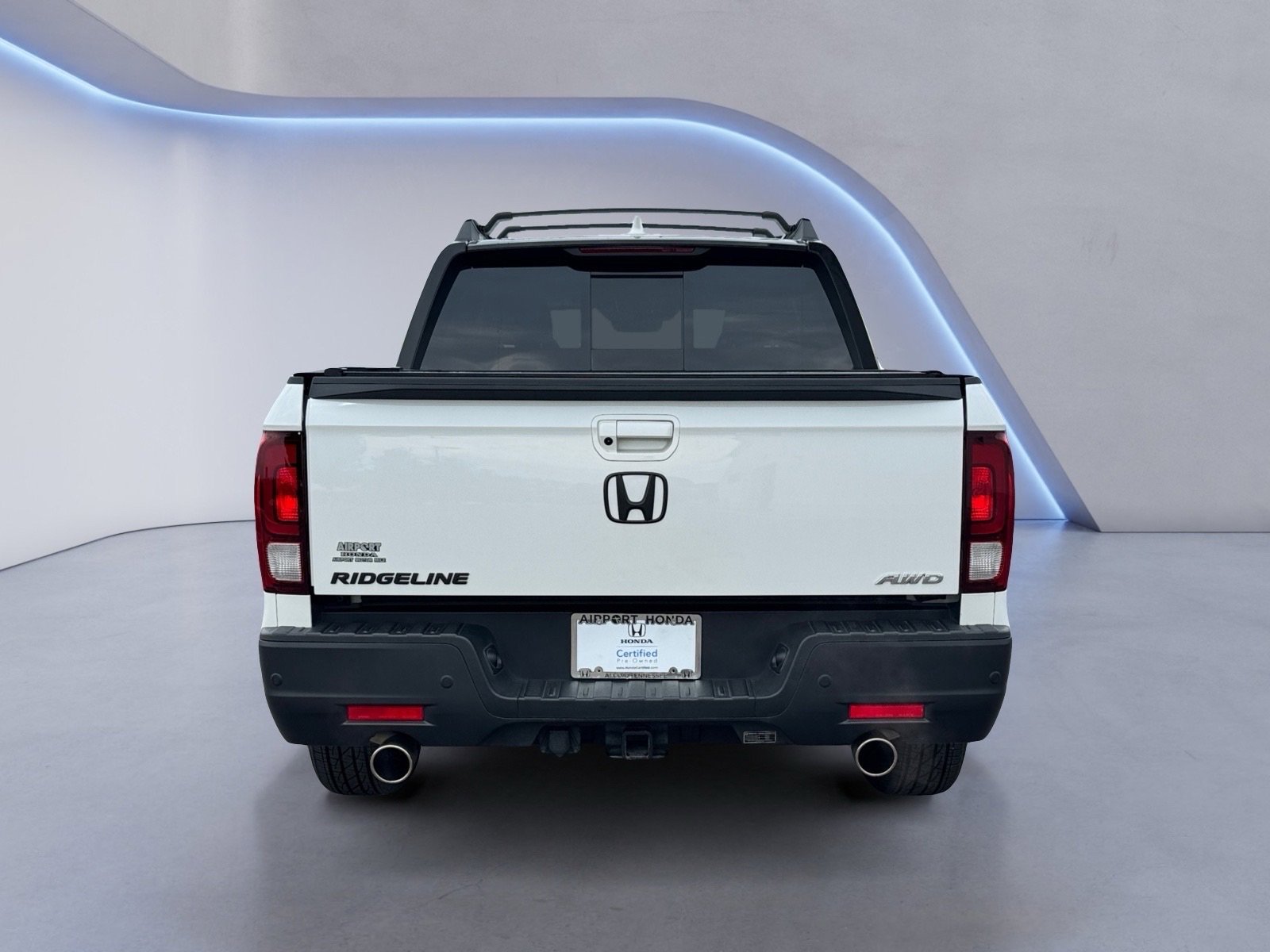 2023 Honda Ridgeline Black Edition photo 4
