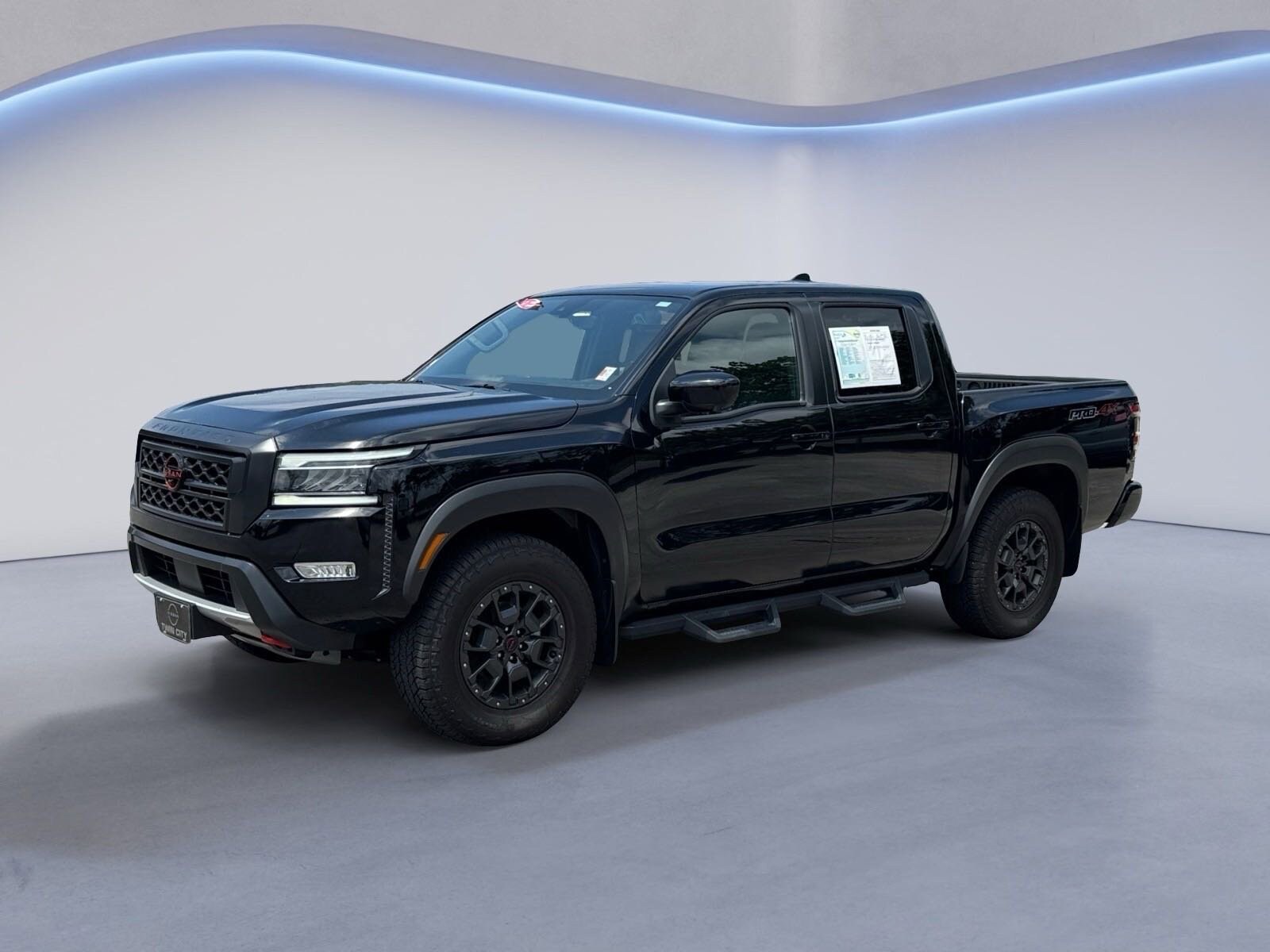 2024 Nissan Frontier PRO-4X Crew Cab photo 3