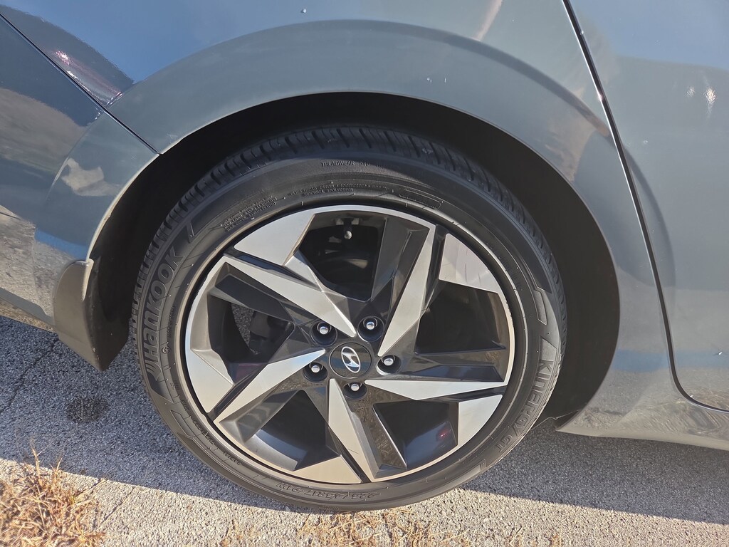 Certified 2023 Hyundai Elantra Hybrid Limited Sedan