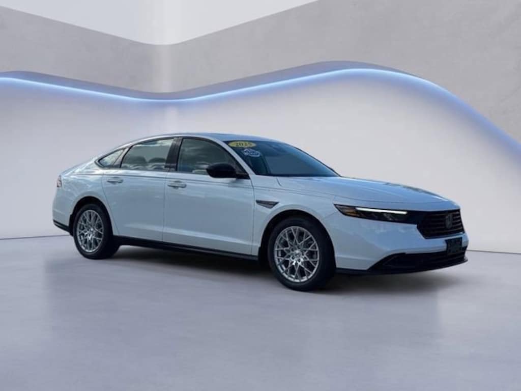 Used 2025 Honda Accord Sedan SE Sedan