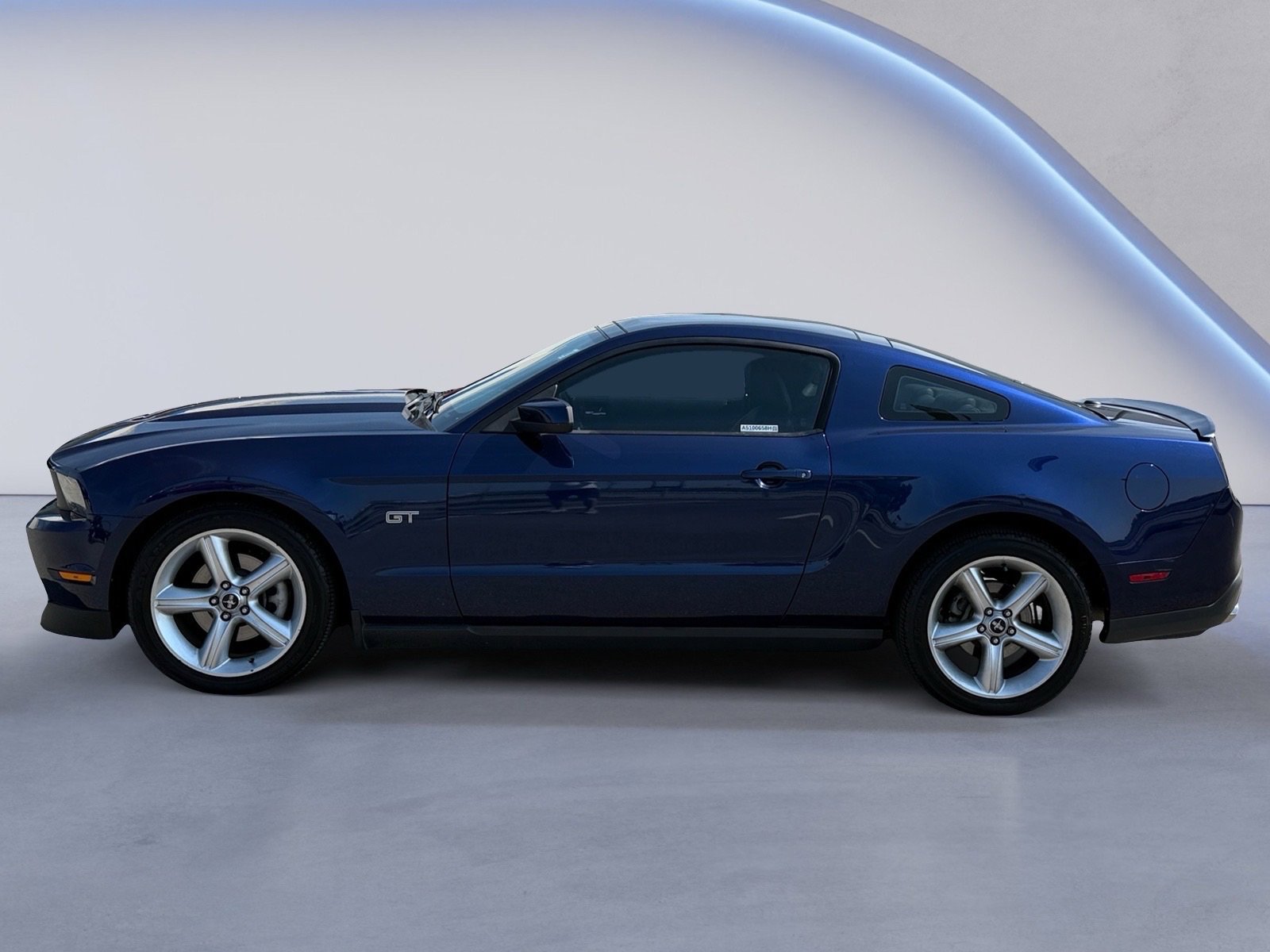 2010 Ford Mustang GT photo 3