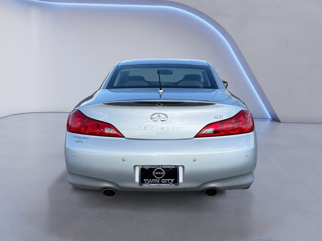 Used 2011 INFINITI G37 Convertible Convertible