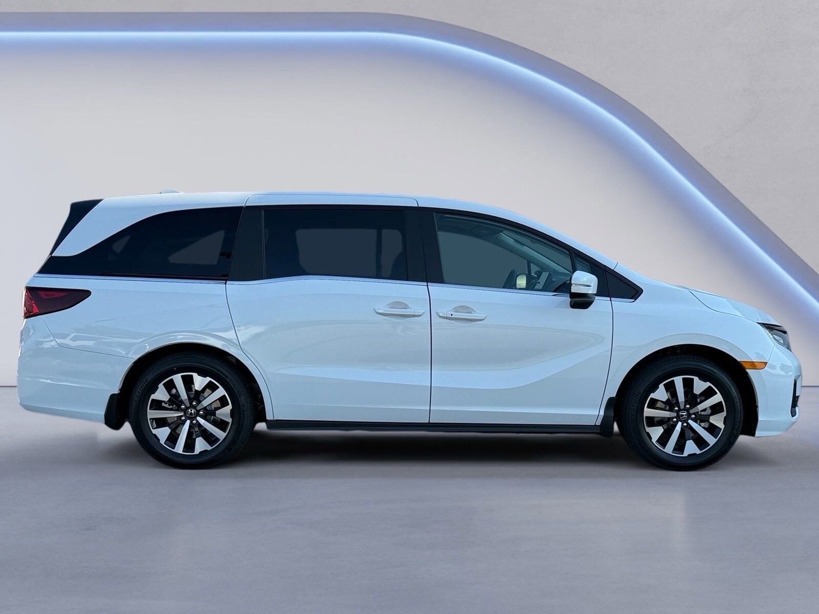 2026 Honda Odyssey EX-L photo 2