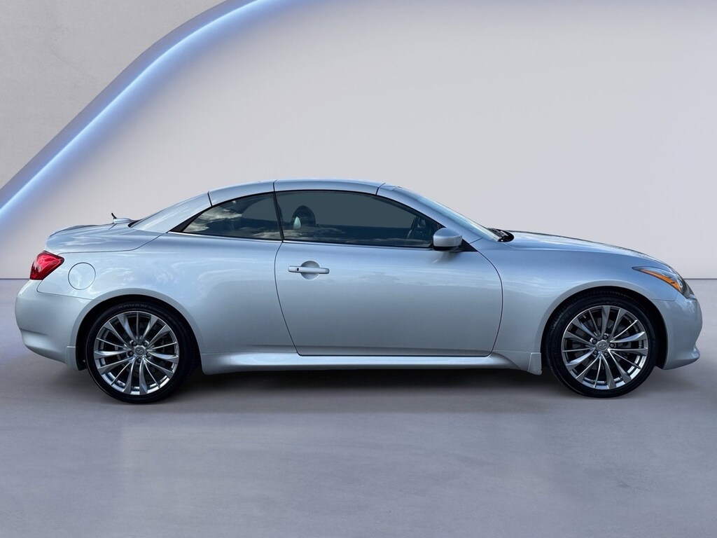 Used 2011 INFINITI G37 Convertible Convertible