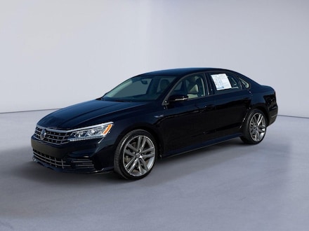 2018 Volkswagen Passat R-Line Sedan