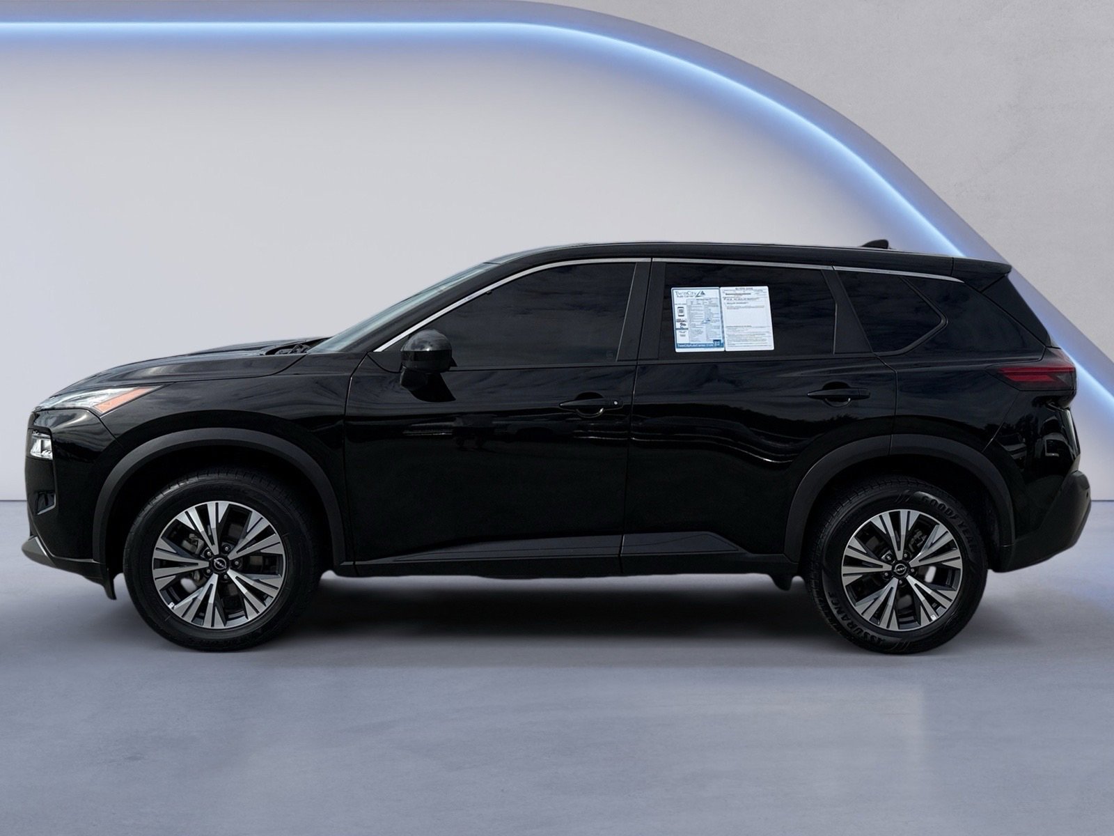 2023 Nissan Rogue SV photo 2