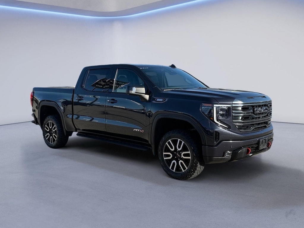 Used 2022 GMC Sierra 1500 AT4 4WD Crew Cab 147 AT4