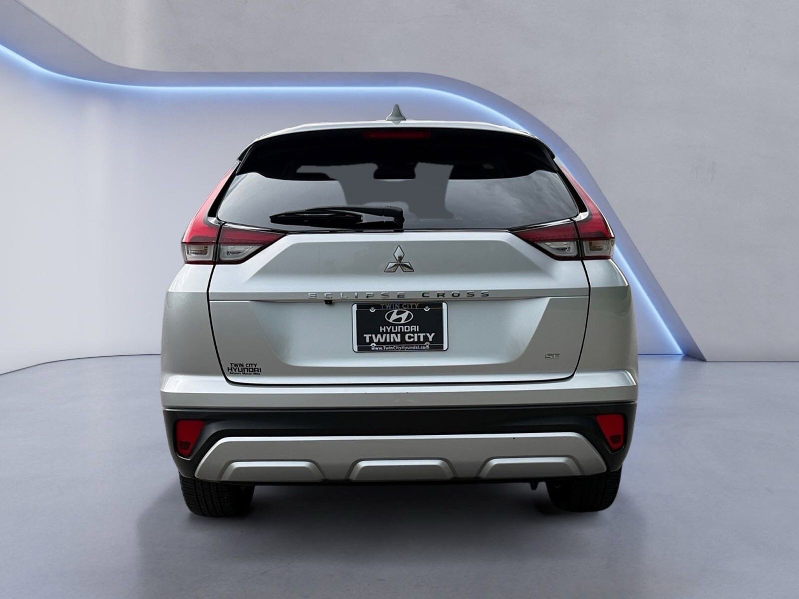 2024 Mitsubishi Eclipse Cross SE photo 3