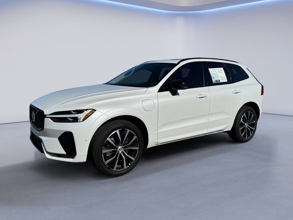 Certified 2023 Volvo XC60 Recharge Plug-In Hybrid Plus Dark Theme Plus Dark Theme T8 eAWD PHEV