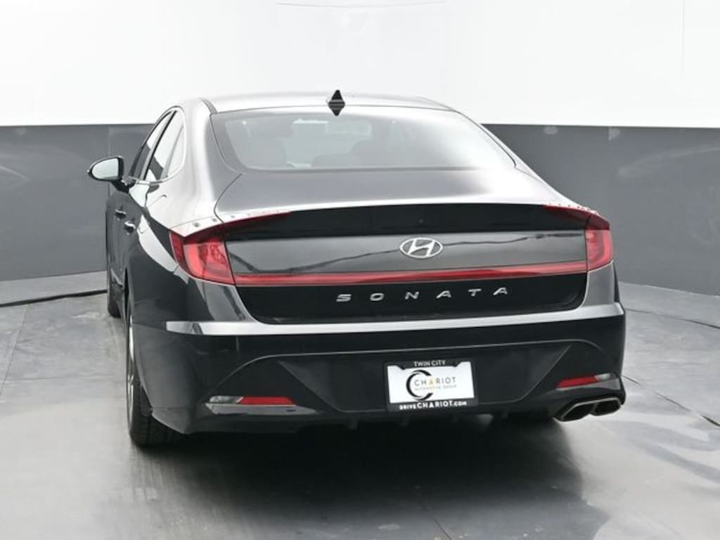 Used 2022 Hyundai Sonata SEL Sedan