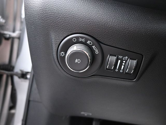 2025 Jeep Compass Limited - Photo 36
