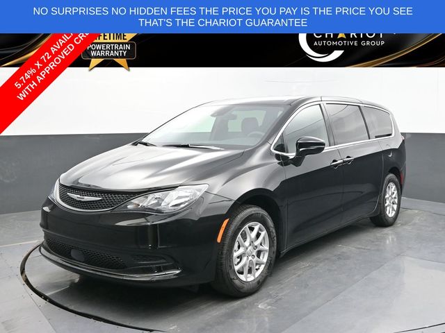 2026 Chrysler Voyager LX's photo