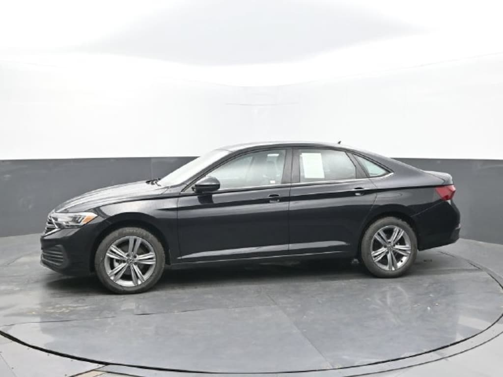 Used 2024 Volkswagen Jetta 1.5T SE Sedan