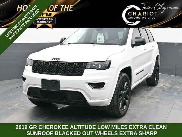 2019 Jeep Grand Cherokee Altitude's photo
