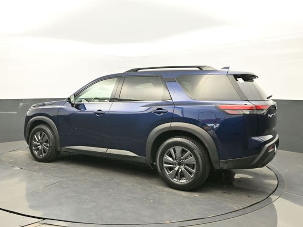 Used 2024 Nissan Pathfinder SV SUV