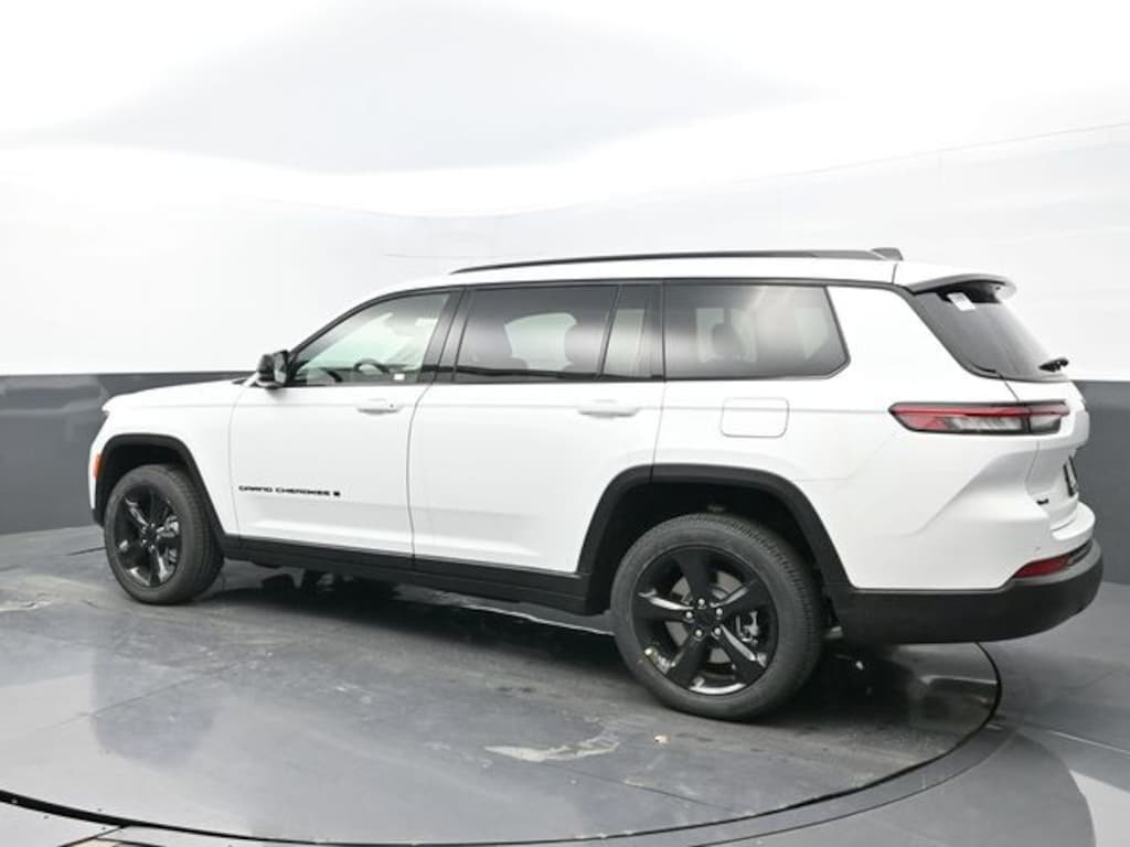 New 2025 Jeep Grand Cherokee L Altitude X Sport Utility