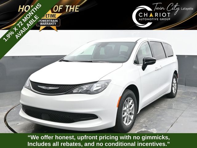 2026 Chrysler Voyager LX's photo