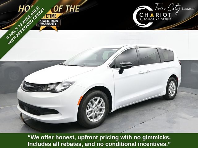 2025 Chrysler Voyager LX's photo